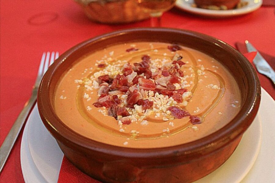 3-Hour Tapas Tour in Triana, Sevilla's Vibrant Neighborhood - Key Things You’ll Notice on This Triana Tapas Tour
