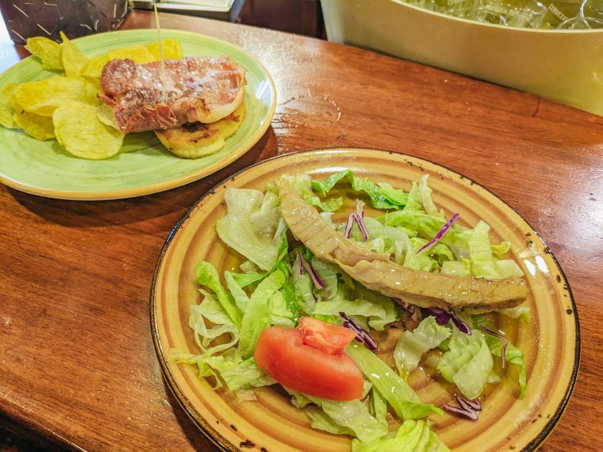3-Hour Tapas Tour in Triana, Sevilla's Vibrant Neighborhood - The Route Advantage: Puente de Isabel II to Triana on Foot