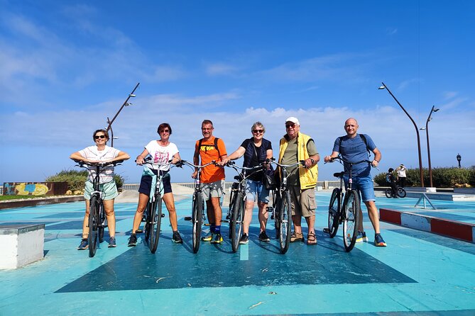 A private stroll cycling around Cádiz + bike rental - Stop 9 and your post-ride plan: La Viña for food energy