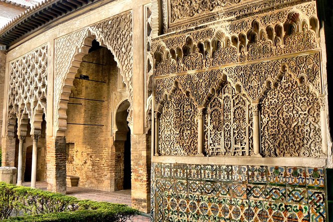 Alcazar and Cathedral of Seville Tour with Skip the Line Tickets - Before You Go: ID, Dress Code, and Headphones