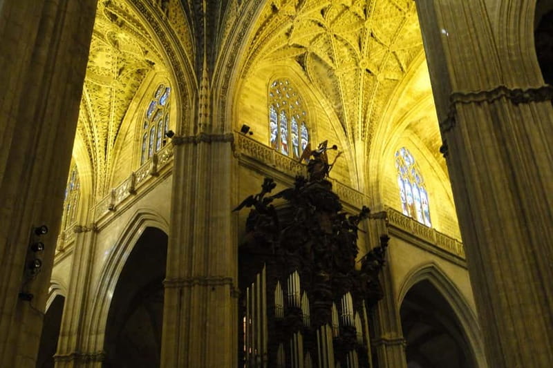 Alcazar & Cathedral of Seville Exclusive Group max. 9 guests - Meeting point and what you must bring for smooth ticketing