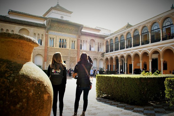 Alcazar of Seville Exclusive Group, max. 9 travelers - Inside the Real Alcázar: palaces in multiple architectural styles