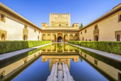 Alhambra and Albaicín Full-Day Private Tour from Seville