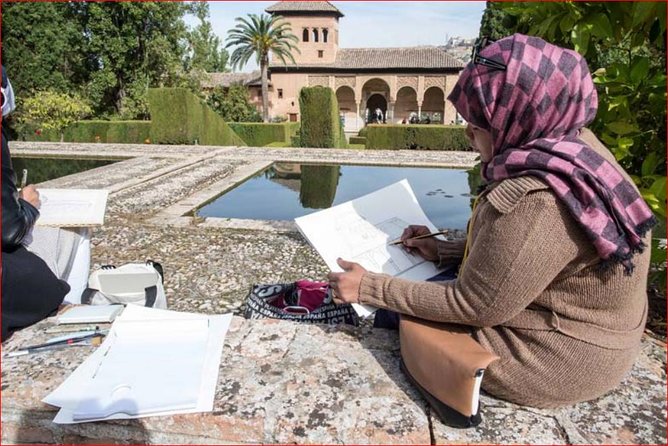 Alhambra Guided Tour & Albaicin Tour from Seville - Key things to know before you go