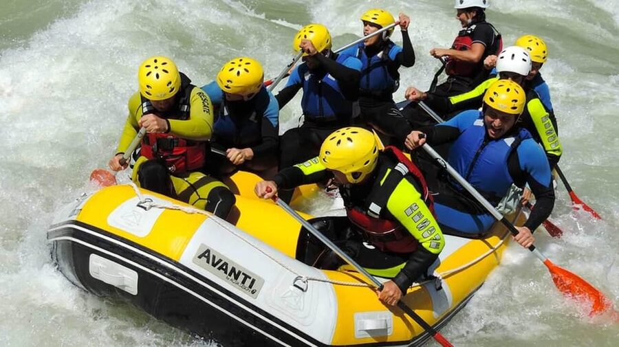 Andalucia: Rafting Experience on Río Genil - Wave trains, waterfalls, and rapids: what you’ll actually experience on the run