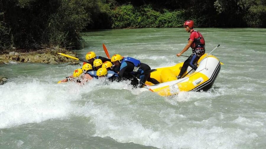 Andalucia: Rafting Experience on Río Genil - Included photographs: how to keep the memory without scrambling for your camera