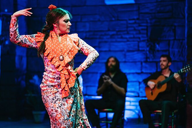 Baraka Triana. Flamenco show with drink - Baraka Flamenco in Triana: Why This Format Works