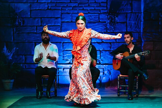 Baraka Triana. Flamenco show with drink - English Support: Helps You Enjoy the Performance More