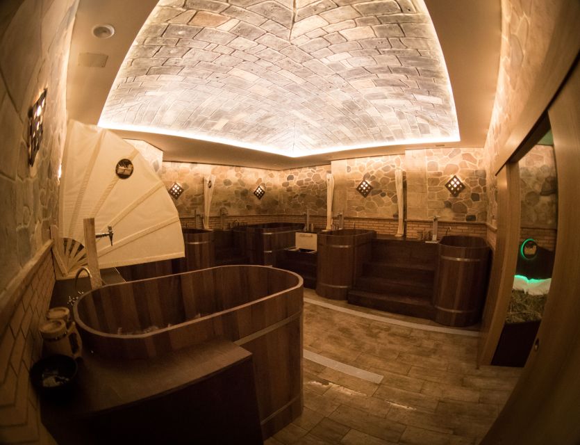 Cadiz: Beer Spa Entry Ticket with Beer and Local Snacks - Beer sauna and barley bed: the core relaxation part
