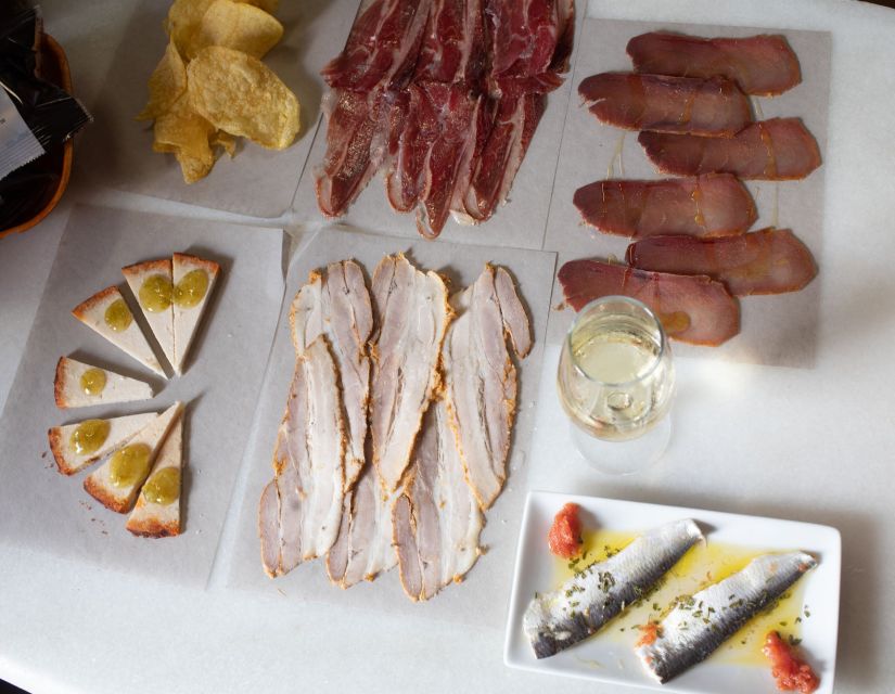 Cádiz: Local Tapas Experience - Starting at Calle Plocia, next to the Barraca candy shop