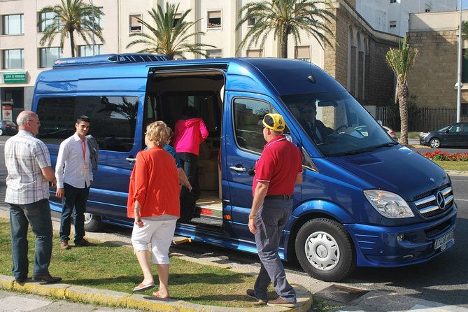 Cadiz Shore Excursion: Scenic & walking tour with cheese and sherry tasting - Getting oriented fast from the Cádiz port