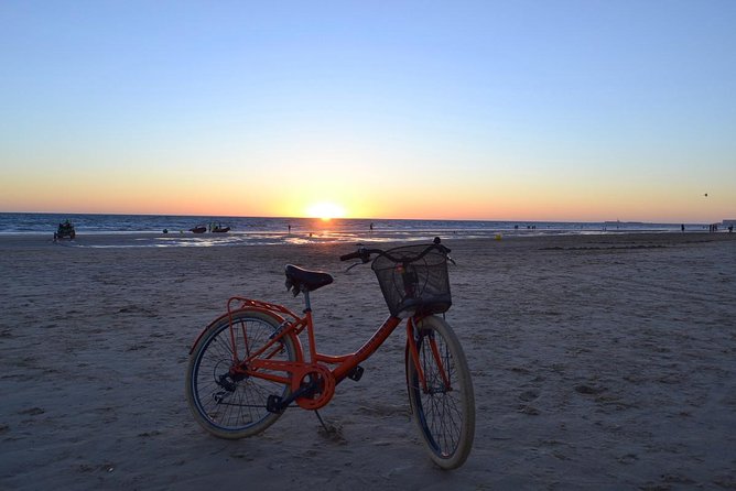 Cadiz Small Group Bike Tour - Stop 2: Castillo de Santa Catalina by Caleta Beach