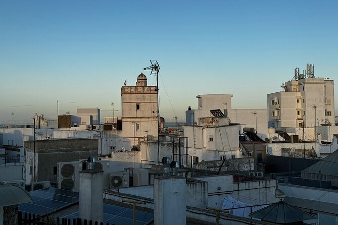 Cadiz to Vista de Gaviota : visit the Tavira Tower and Camera Obscura - Mercado Central and the towers-rooftops lesson you’ll use later