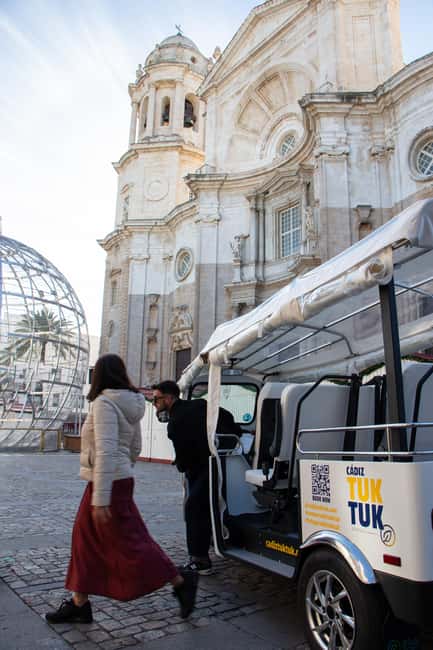 Cádiz TukTuk Tour with Audioguide - Why a one-hour electric TukTuk makes Cádiz easier