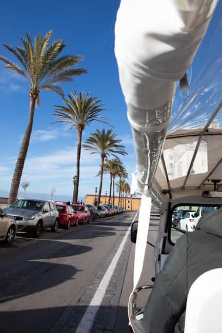 Cádiz TukTuk Tour with Audioguide - Gran Teatro Falla, Parque Genovés, and Alameda Apodaca viewpoints