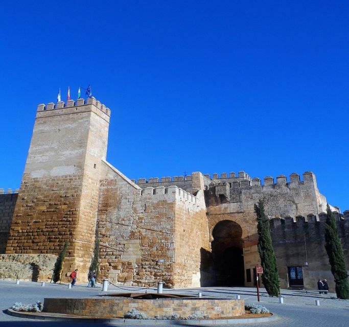 Carmona and Necropolis Tour from Seville - Santa Maria and Iglesia de Santiago: Two Church Stops, One Good Habit