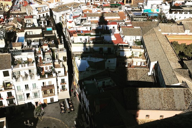 Cathedral and Real Alcàzar in Italian - Stop 2: Seville Cathedral, Explained Like You’re in Good Company