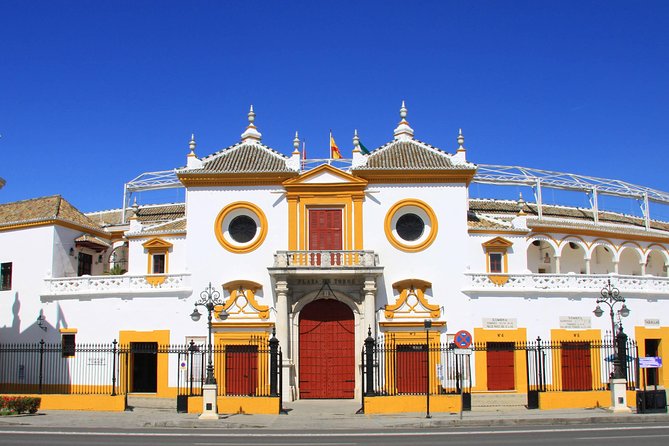 Complete Triana Tour "Corrales included". - Castle of San Jorge and Calle San Jorge: Tension in the Walls