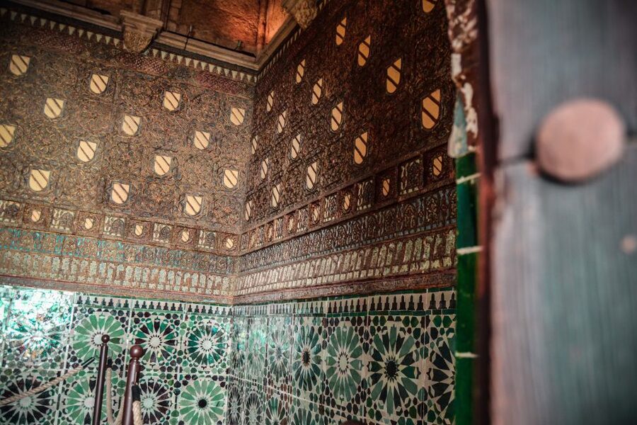 Cordoba: 2.5-Hour Guided Jewish Quarter and Alcazar Tour - A Medieval Synagogue That Survived: What You See and What It Means