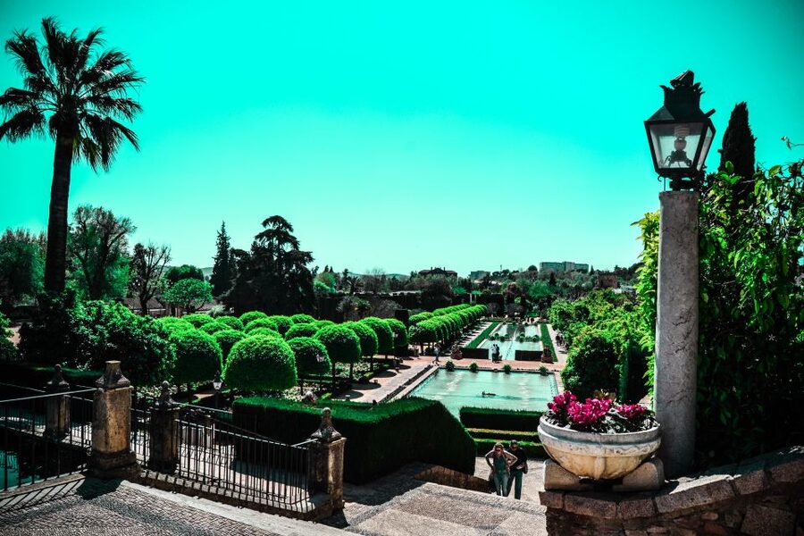 Cordoba: 2.5-Hour Guided Jewish Quarter and Alcazar Tour - Start at Puerta del Perdón, Mezquita Catedral, With an Easy Meeting Point