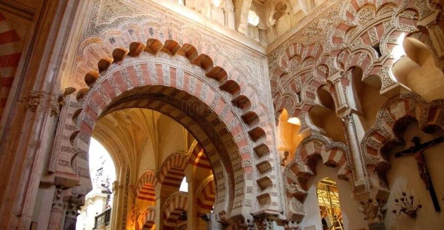 Cordoba: Early Bird Private Tour of the Mosque-Cathedral - Mosque-Cathedral in One Hour, Why Early Matters