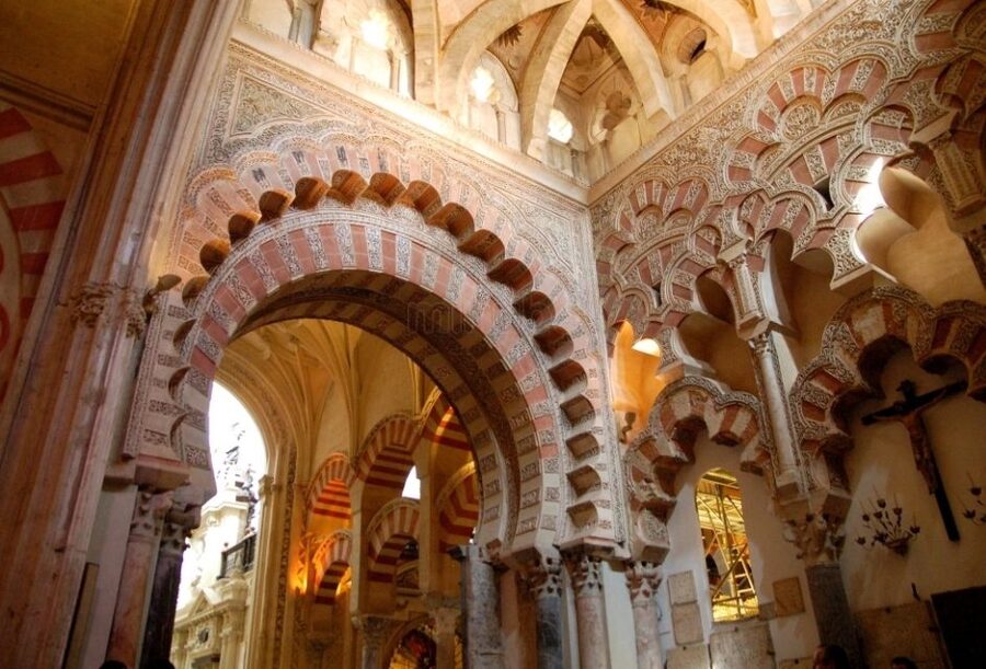 Cordoba: Early Bird Private Tour of the Mosque-Cathedral - Tips You’ll Be Glad You Used Before You Go