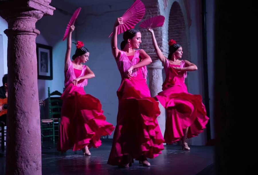 Córdoba: Flamenco Show Ticket with Drinks - Snacks and tapas: a good add-on if you arrive early