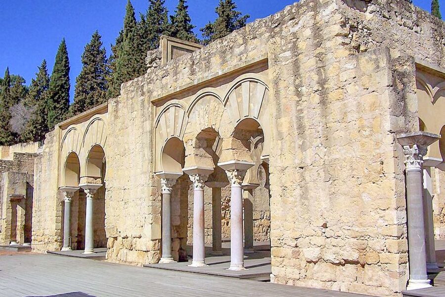 Córdoba: Guided Tour of Azahara Medina - Hidden corners and everyday life: what the guide does best