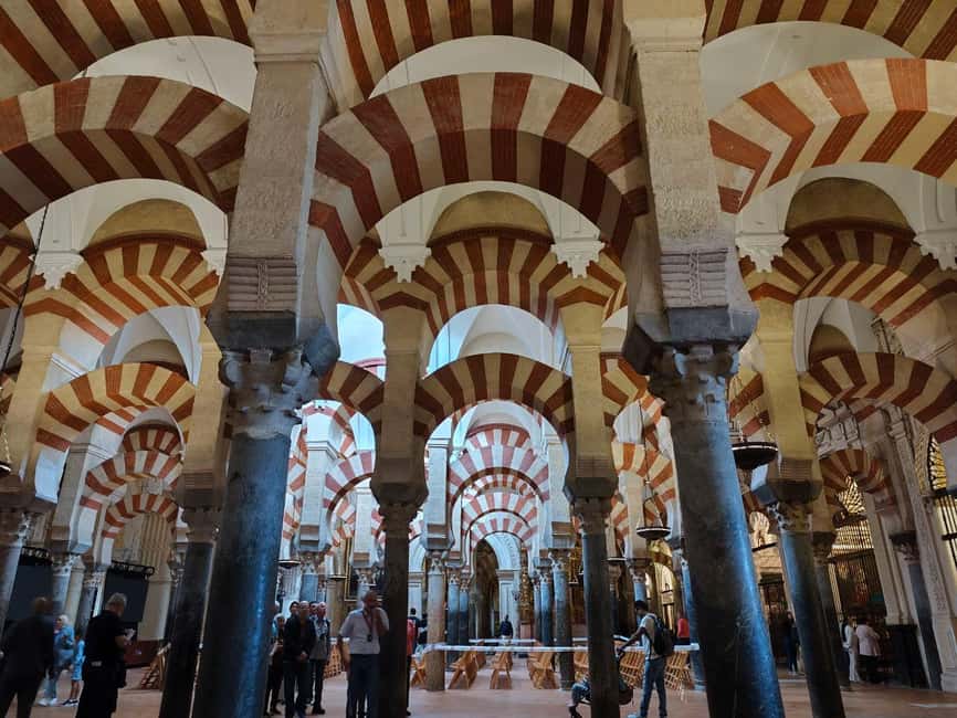 CORDOBA: GUIDED TOUR OF THE MOSQUE-CATHEDRAL OF CORDOBA WITHOUT QUEUES SPANISH - From patio to prayer space: making sense of the Mosque-Cathedral layout