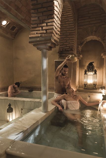 Córdoba: Hammam Al Ándalus Entry Ticket w/Optional Massage - Best Time to Go: Go Late for Quiet