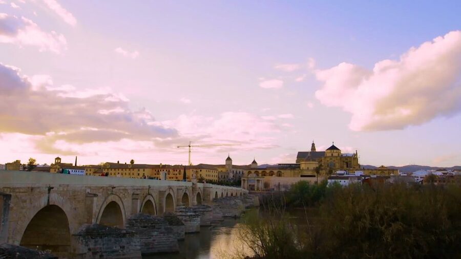 Cordoba: Historical Monuments of Cordoba City Walking Tour - Starting at the Alcázar gate, then walking into the story