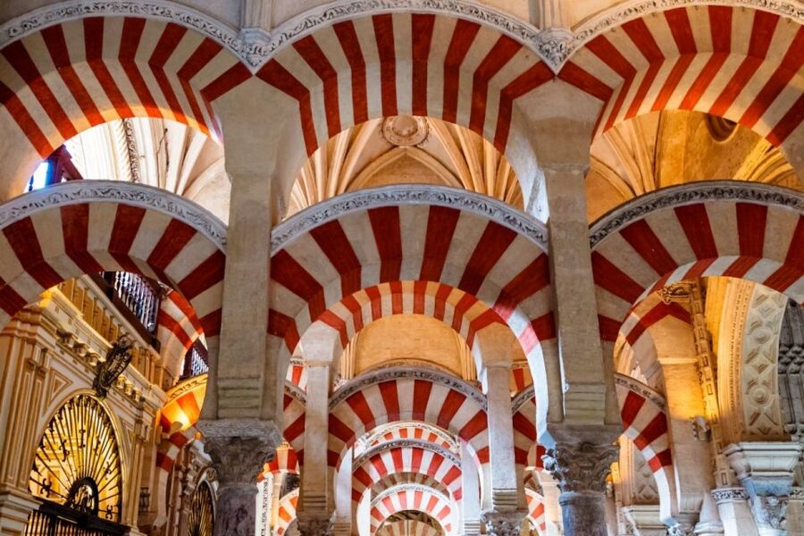 Cordoba: Jewish Quarter and Mosque 2–Hour Tour - Who this tour fits best, and how it compares on value