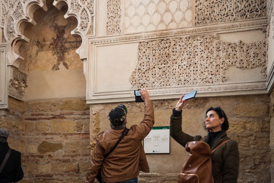 Cordoba: Jewish Quarter and Mosque-Cathedral Guided Tour - What Makes the Guided Format Worth Paying for