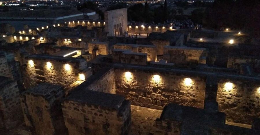 Cordoba: Medina Azahara by Night - Meeting your guide at the main door, and why the Spanish matters