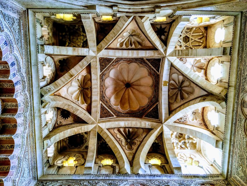 Córdoba: Mosque-Cathedral Guided Tour - How the 1 hour to 70 minutes tour stays focused