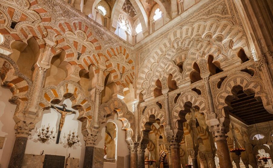 Cordoba Mosque-Cathedral: Skip-the-Line Guided Tour - Later Umayyad expansions, including Almanzor
