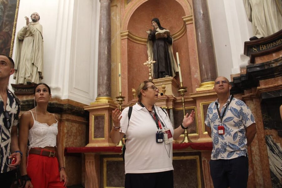 Cordoba Mosque-Cathedral: Skip-the-Line Guided Tour - What the art historian guide adds to your 90 minutes