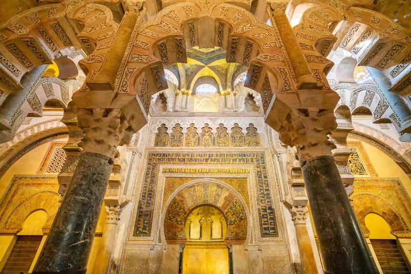 Córdoba: Mosque, Jewish Quarter & Tour with Ticket - Getting started: meeting point, headsets, and fast entry