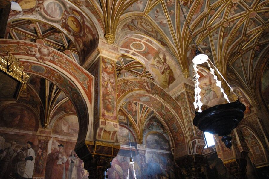 Cordoba Mosque & Jewish Quarter Tour with Tickets - How guides shape your experience, from Jose to Gloria
