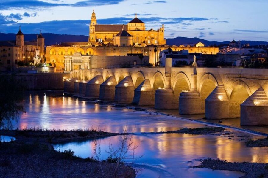 Cordoba: Private custom tour with a local guide - Photo stops and “where to look” directions that save you time