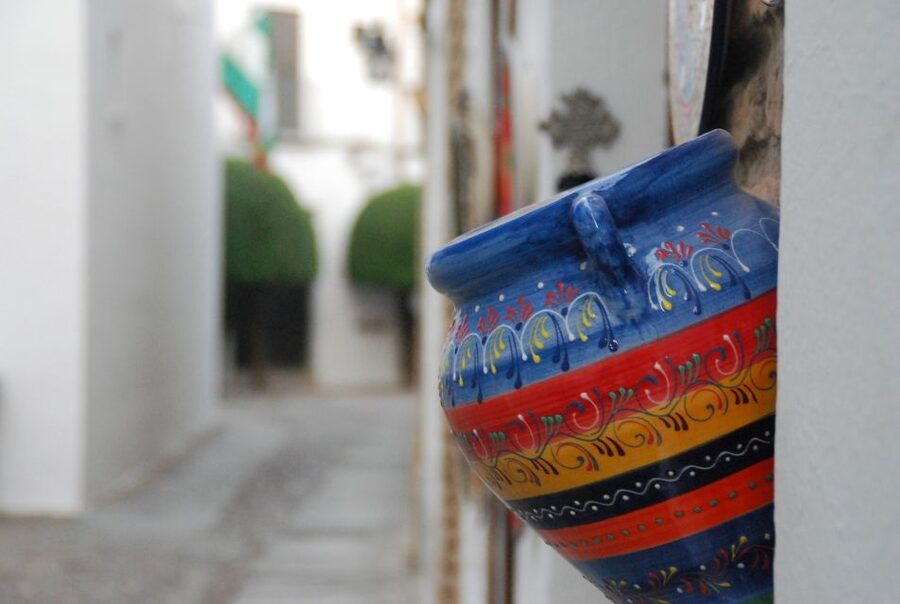 Córdoba: Private Walking Tour - Walking in the Mezquita-Catedral orbit, plus the key squares nearby