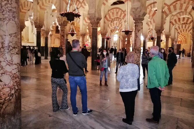 Cordoba tour Mosque-Cathedral & Jewish Quarter, max. 8 people - La Juderia Footwalk: Synagogue, Maimonides, and White Streets