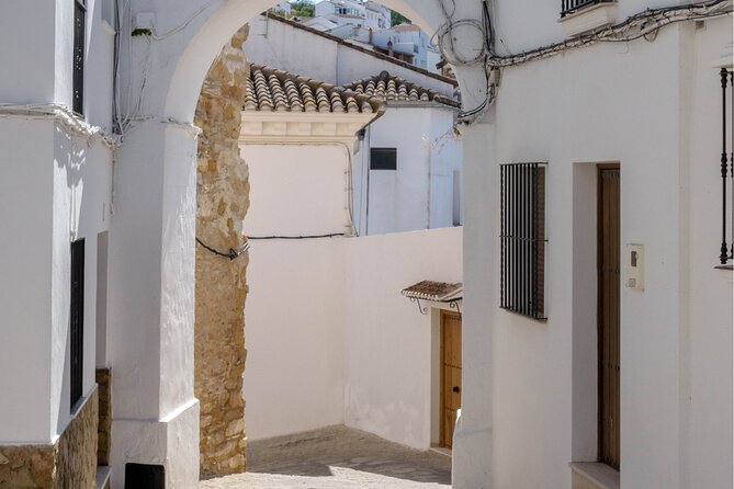 Day trip to Zahara, Setenil and Ronda from Seville - Why this Seville day trip makes sense