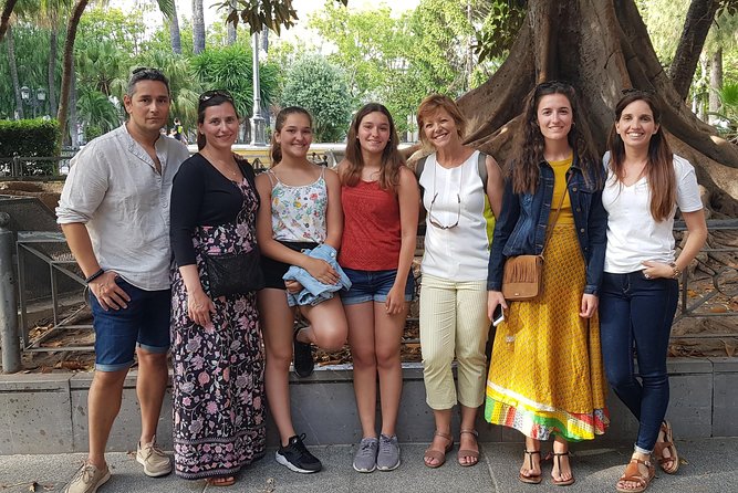 Discover Cádiz walking tour - Plaza de las Flores: A Picture-Postcard Corner for Short Pauses