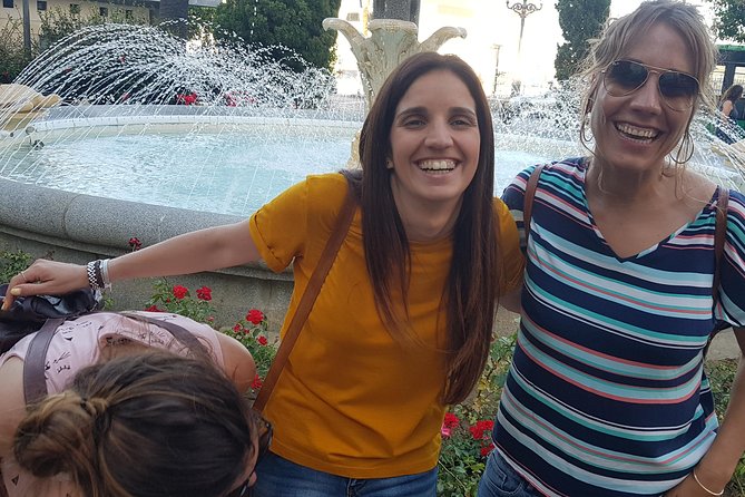 Discover Cádiz walking tour - Starting in Plaza de San Juan de Dios, Cádiz’s Nerve Center