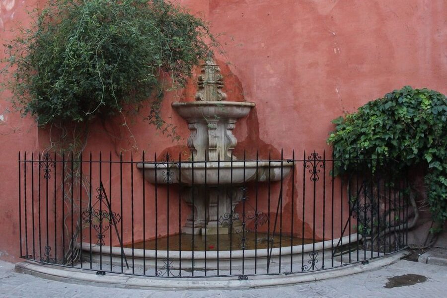 Enchanted Seville: Private Walking Tour - How the guide tells Seville’s story, from Roman to Christian corners