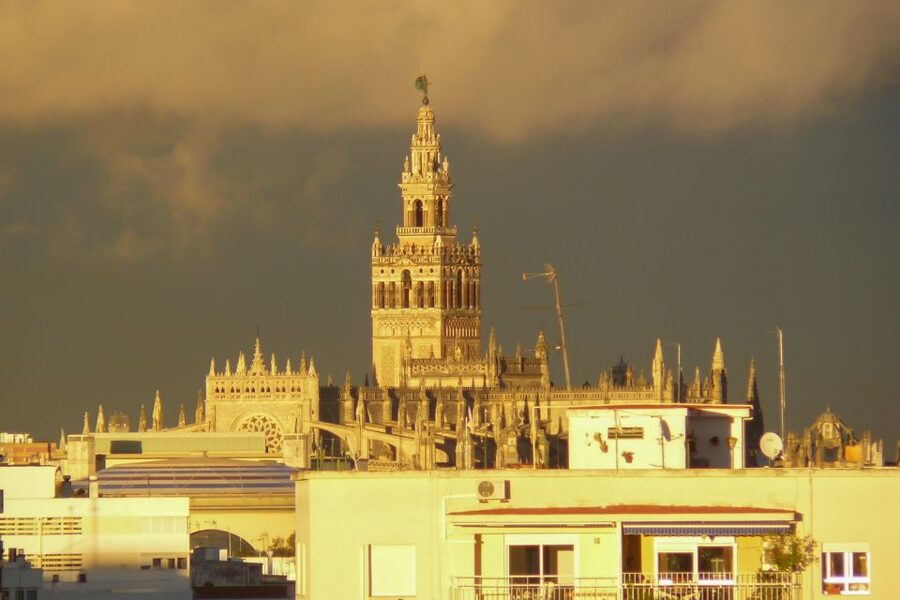 Enchanted Seville Walking Tour - las Setas at Plaza de la Encarnación: the modern finish with a new perspective