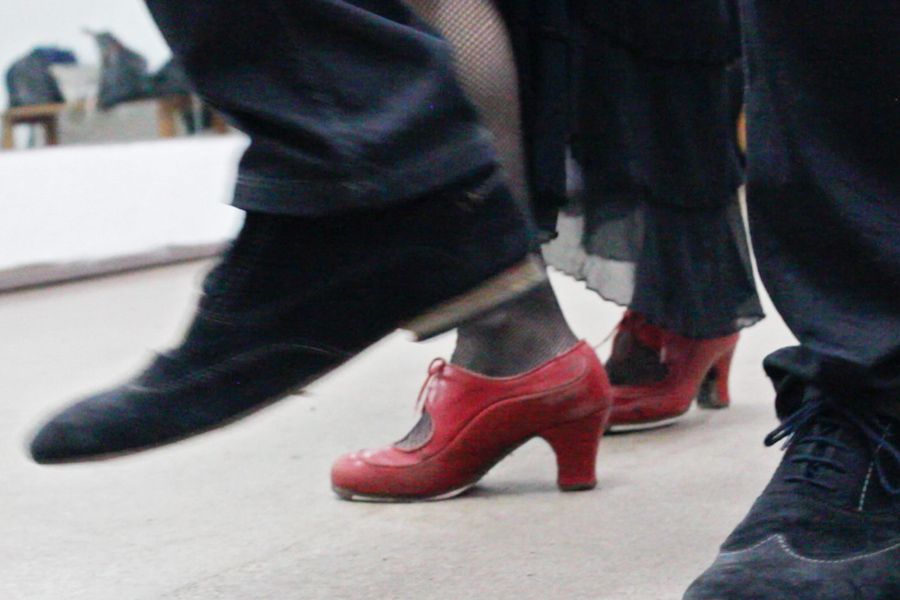 Flamenco Dance Lesson: 60-Minute Class in Seville - Heel-clicking technique: what you should practice (and what to watch for)