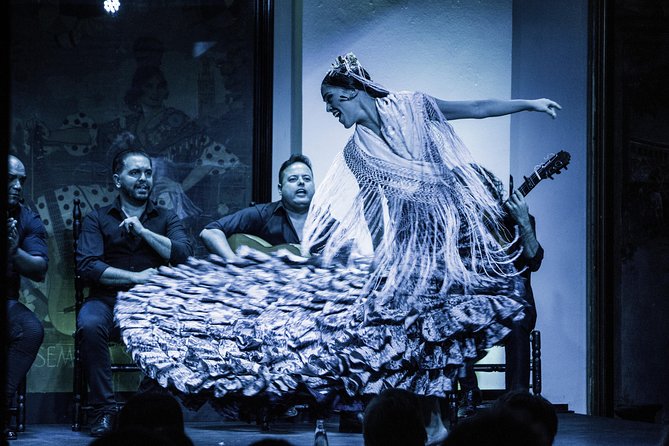 Flamenco Show at Tablao El Arenal with Drink and Optional Dinner or Tapas - Seating and Comfort: How to Avoid a Bad Night