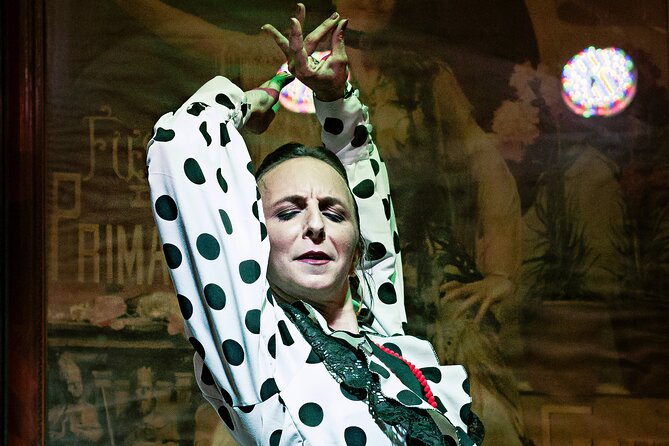 Flamenco Show in Seville at Bar and Tapas - Seating Reality Check: Tight Quarters and Getting the Best View